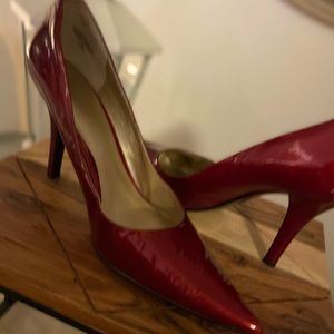 Candy Apple Red Jones NY Patent Leather Stiletto  Worn 2x Like New Size 12W.